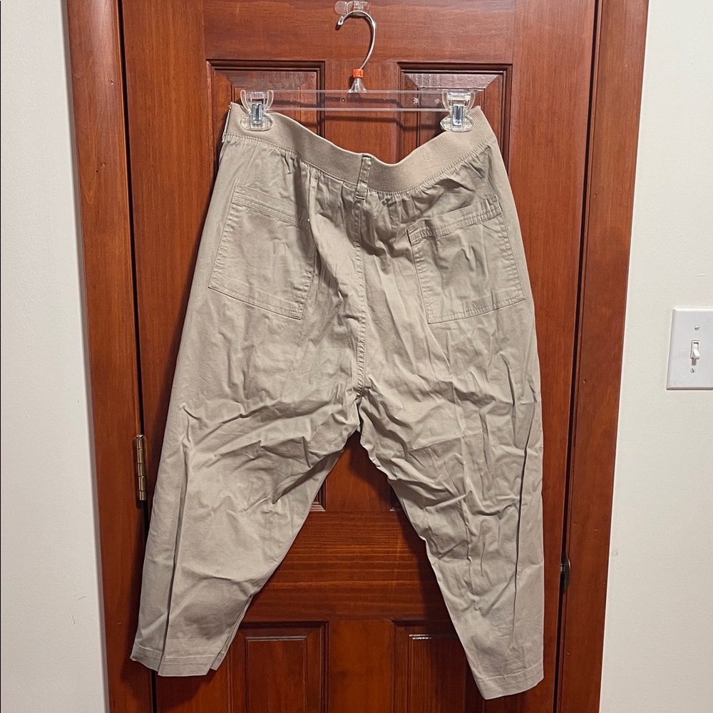 Taupe Capris